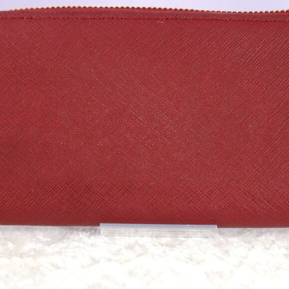 Michael Kors Jet Set Travel Tote & Wallet Set – Dark Red Saffiano Leather - Picture 13 of 17